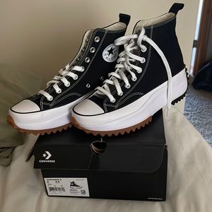 Converse run star hike platform